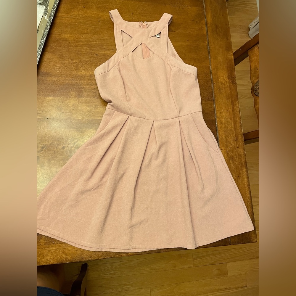 Light pink dress (has 2 pockets) size large and zipper goes down the back